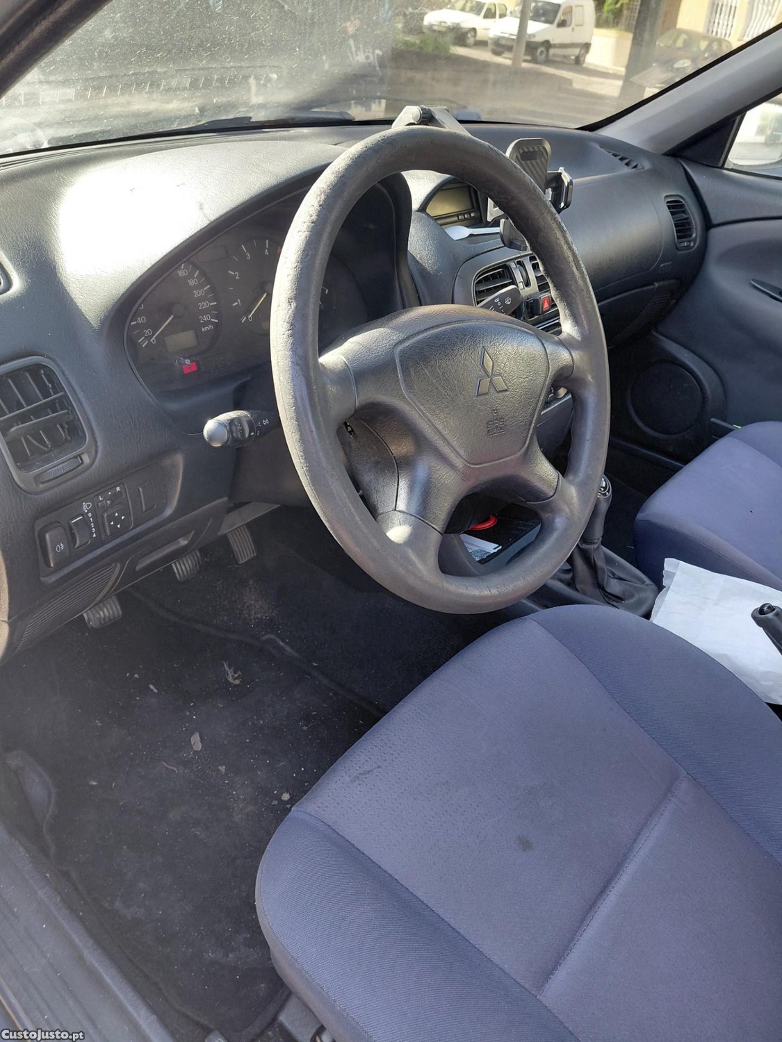 Mitsubishi Carisma (Da0) — fotografia 3