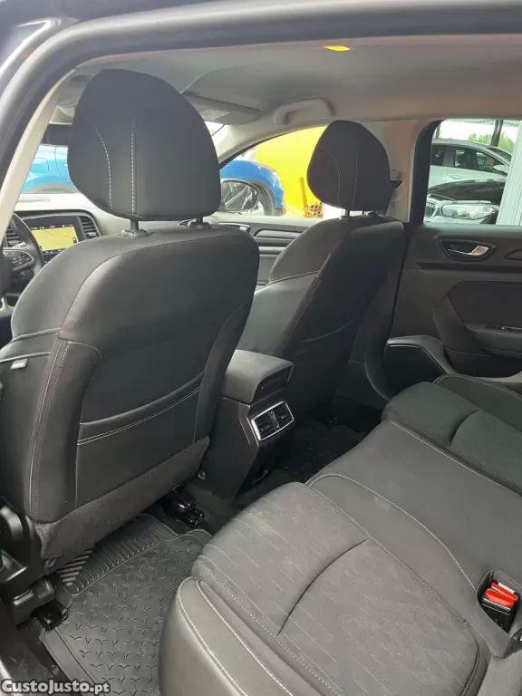 Renault Mégane 1.5 blue dci limited — fotografia 6