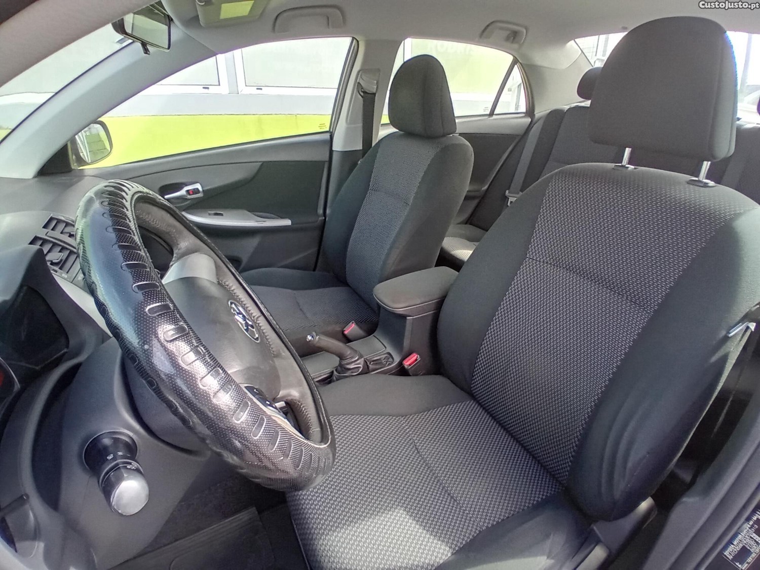 Toyota Corolla 1.4 D4D — fotografia 3