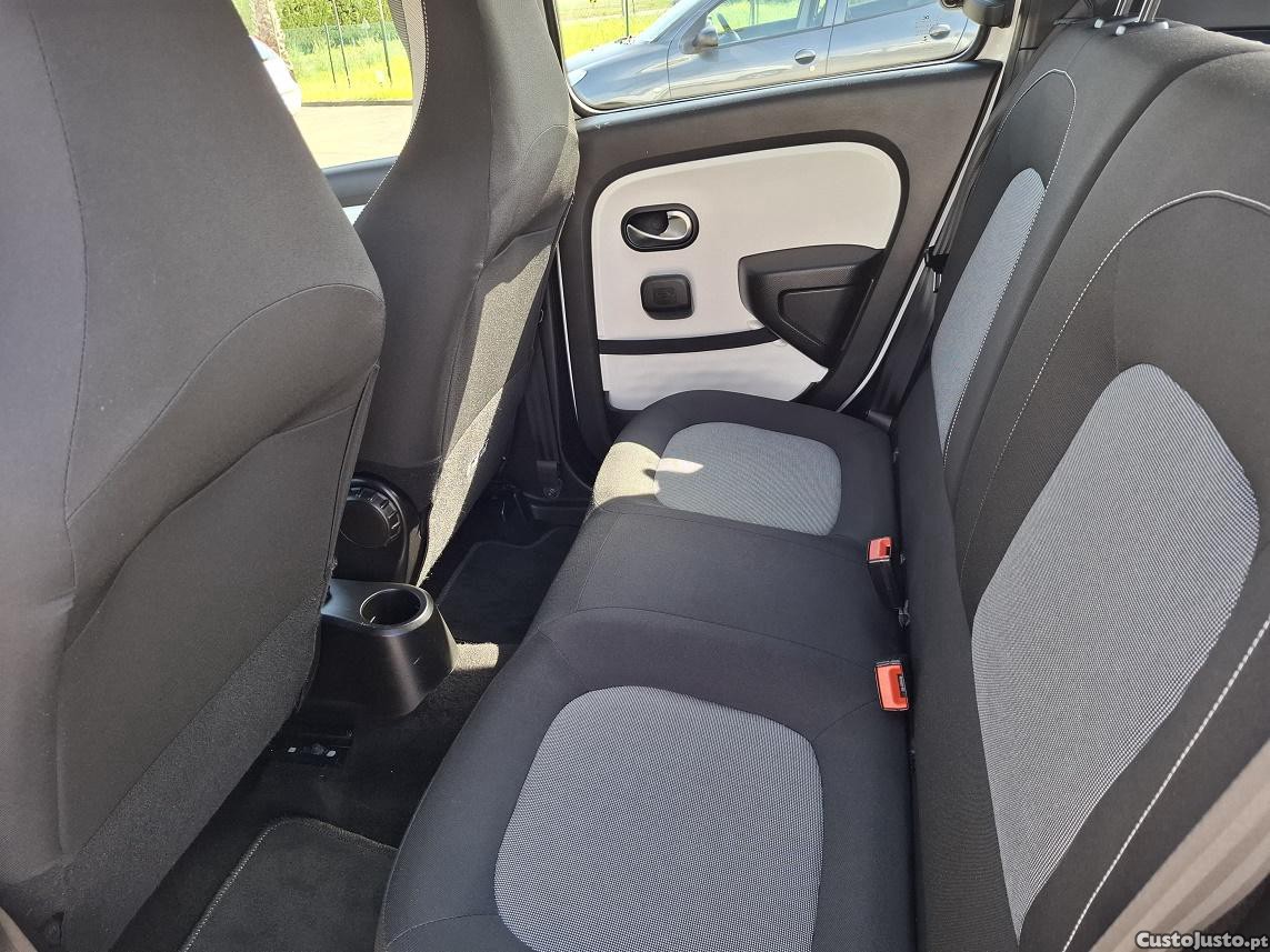Renault Twingo 1.0 SCE NIGHT & DAY 70 CV C/GARANTIA — fotografia 4