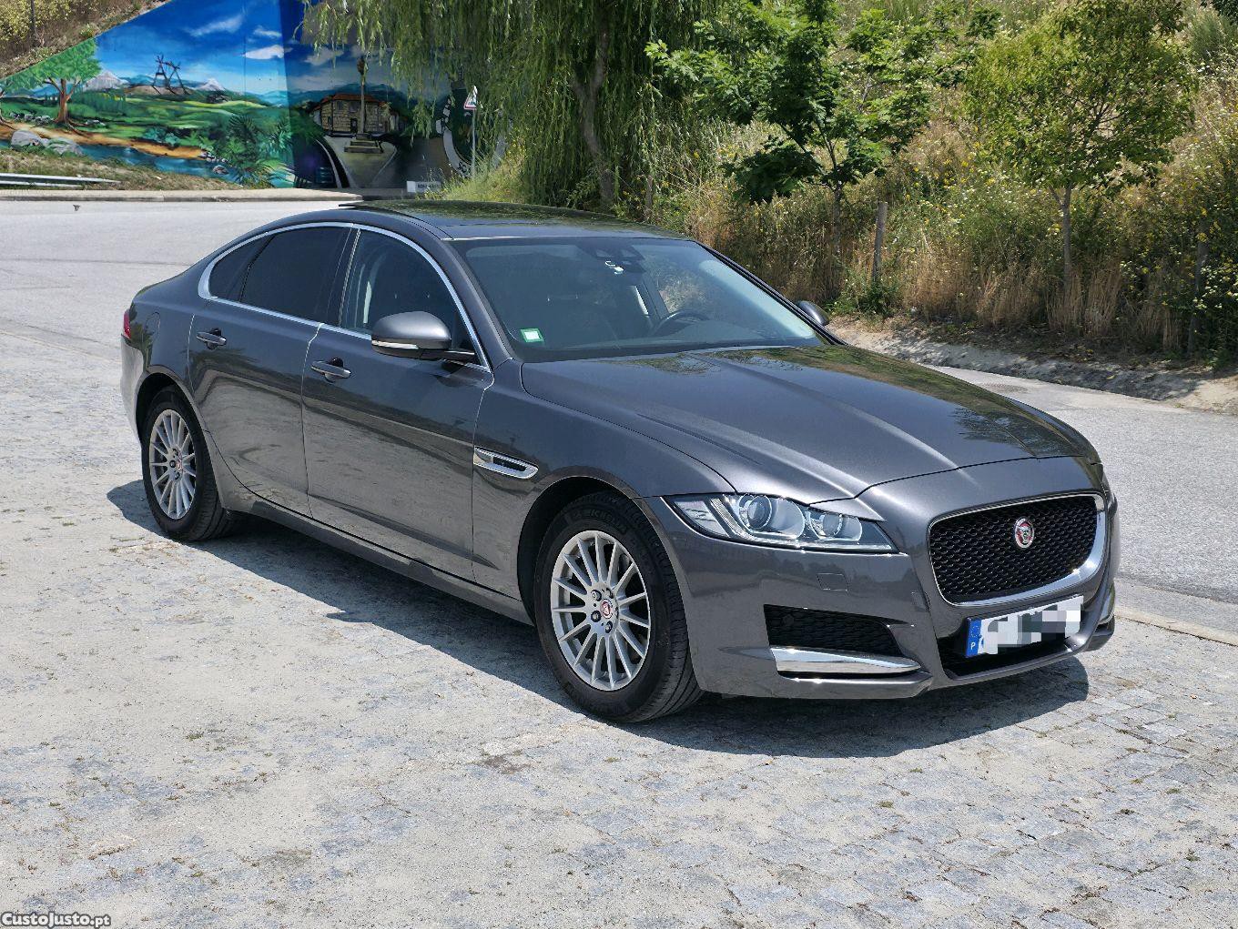 Jaguar XF Prestige - 17 — photo 2