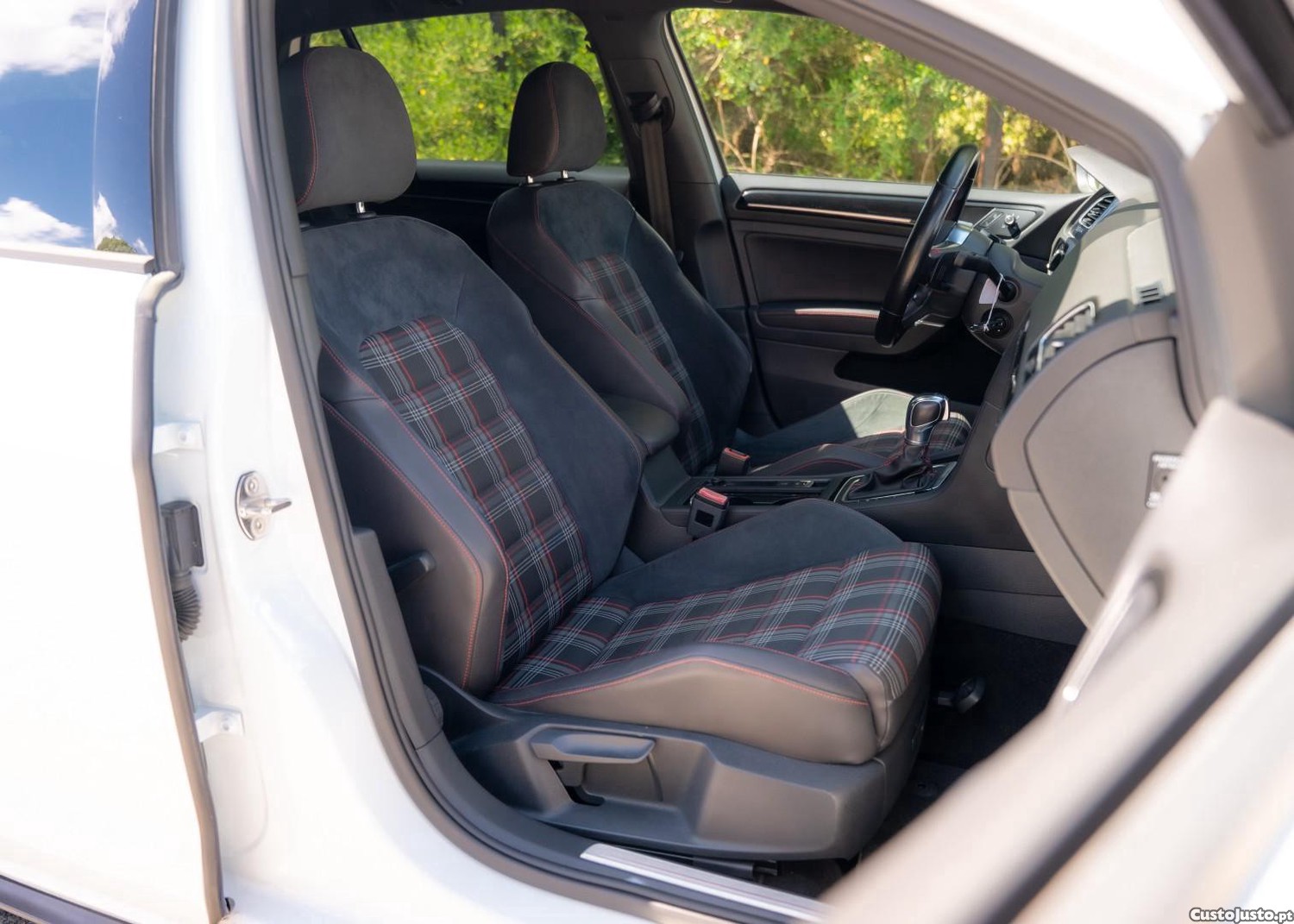 Volkswagen Golf 2.0 TSi GTi DSG Performance — fotografia 5