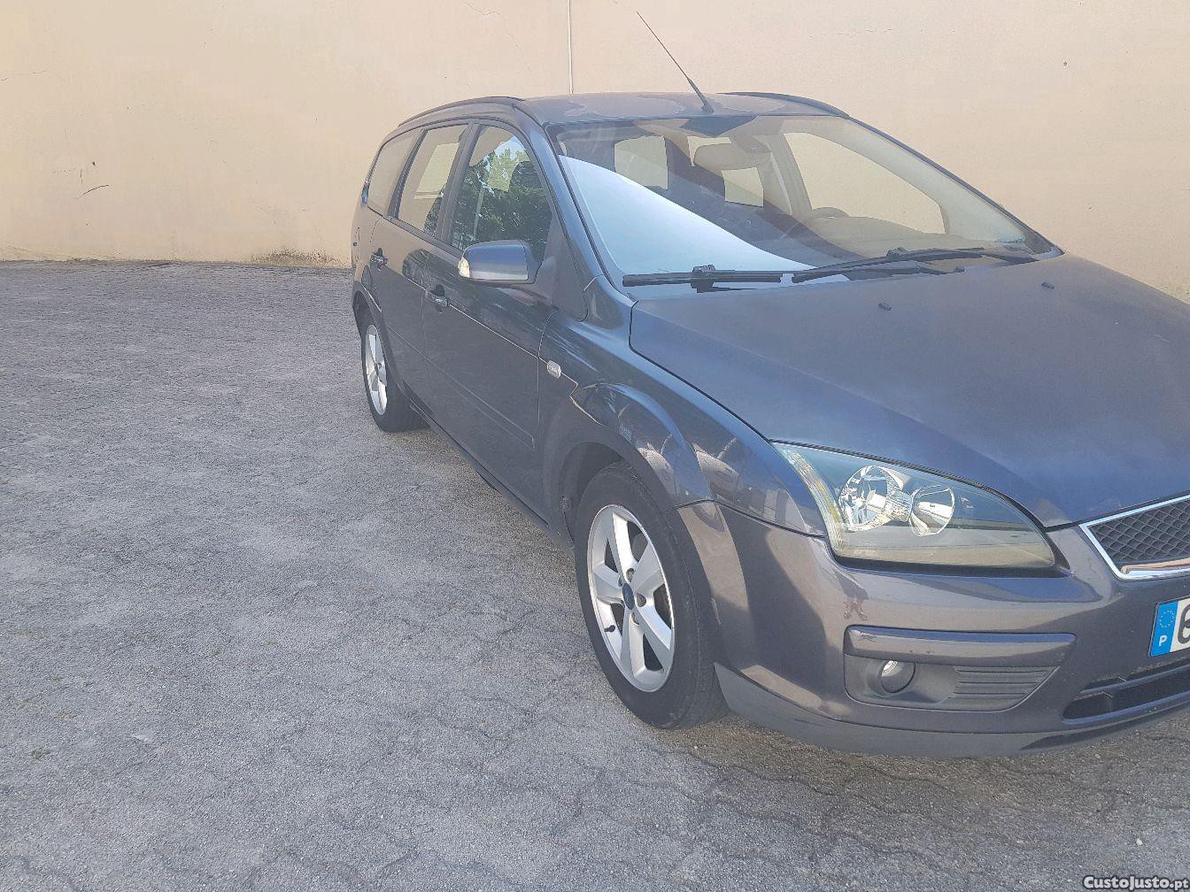 Ford Focus 1.6 tdci titanium — fotografia 11