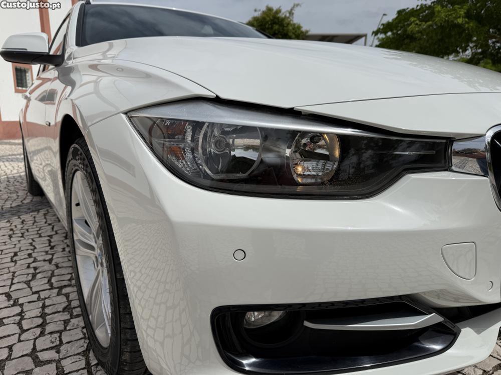 BMW 318 d Auto Line Sport — fotografia 12