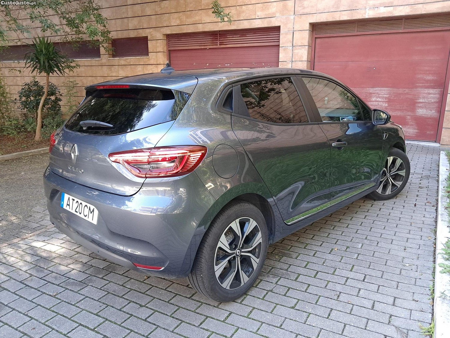 Renault Clio 1.0 TCe Intens — fotografia 14