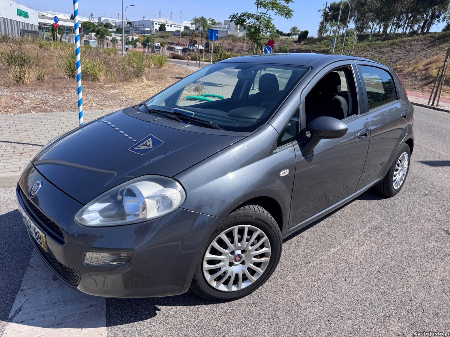 Fiat Punto Turbo Diesel - ano 2016 — fotografia 9