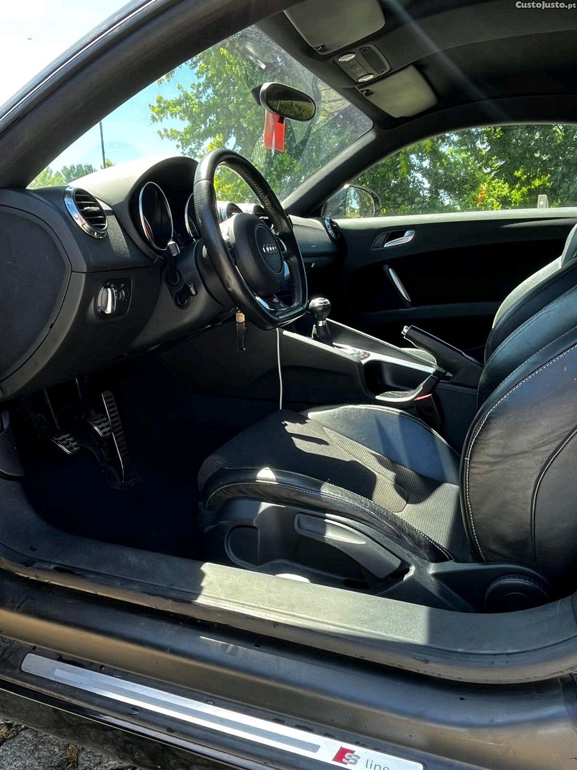 Audi TT SLINE — fotografia 10