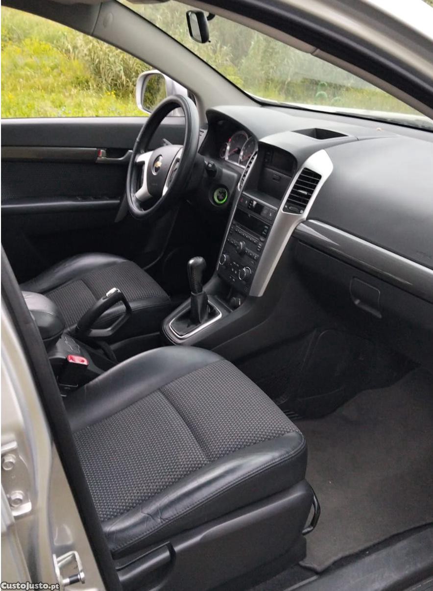 Chevrolet Captiva 2.0 VCDi Seven 7Lug — fotografia 4
