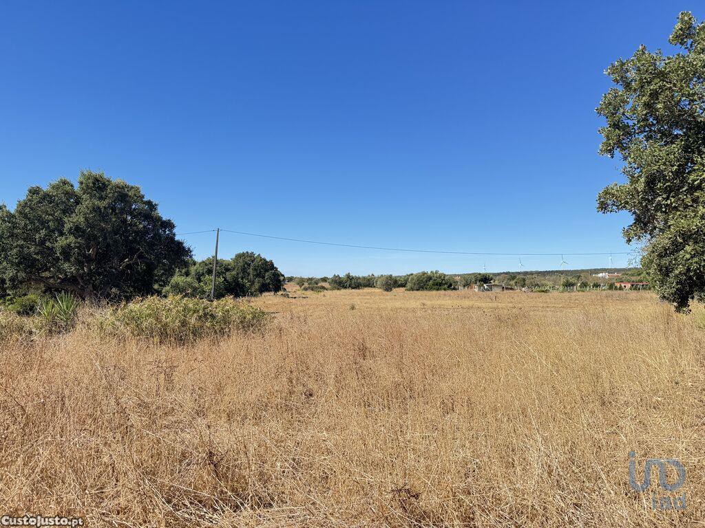 Terreno em Bensafrim e Barão de São João de 10680,00 m²