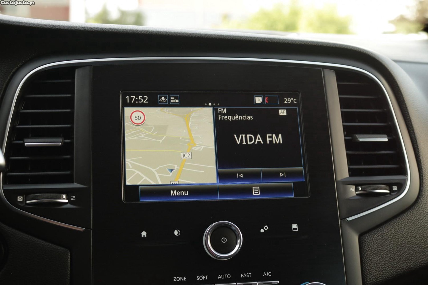 Renault Mégane Sport Tourer 1.5 Blue DCI Limited 115cv — fotografia 18