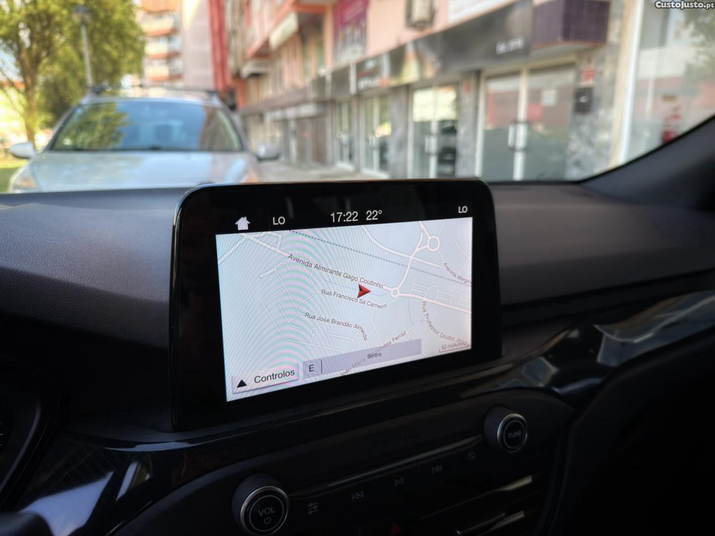 Ford Focus 1.0 EcoBoost ST-Line — fotografia 7