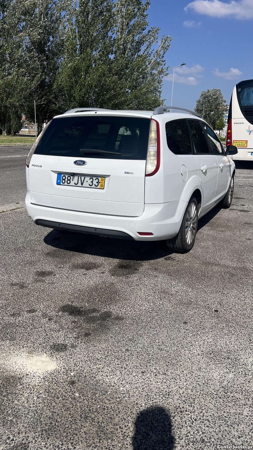 Ford Focus Titanium — fotografia 5
