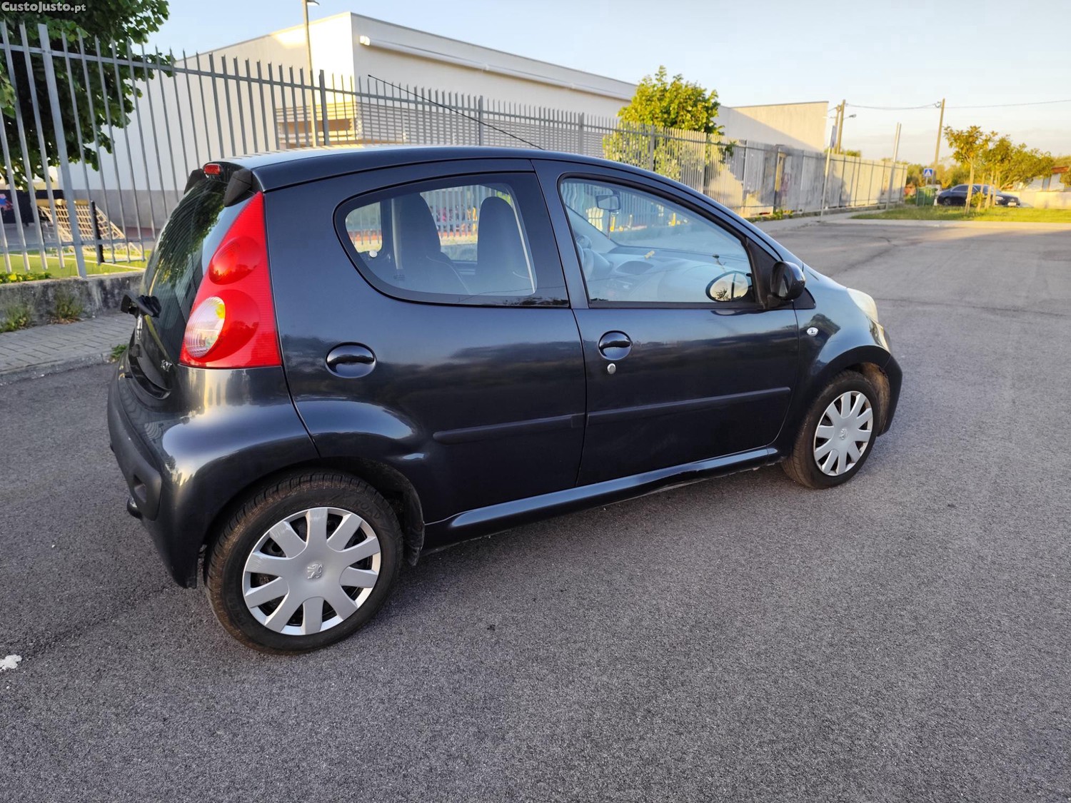 Peugeot 107 1.0C/AC — fotografia 7