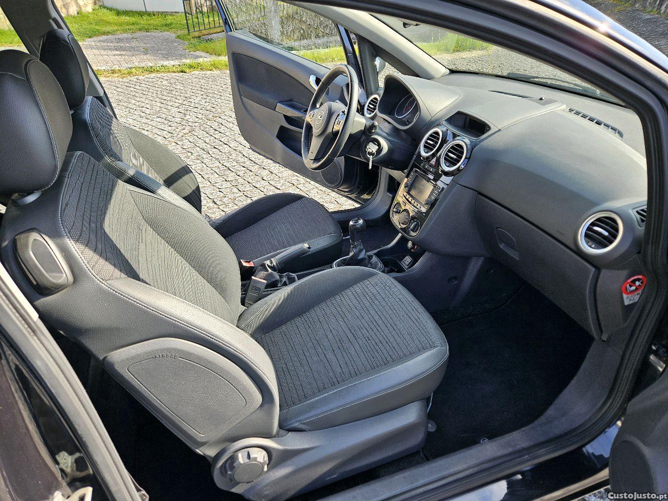 Opel Corsa opel corsa 1.3cdti — fotografia 4