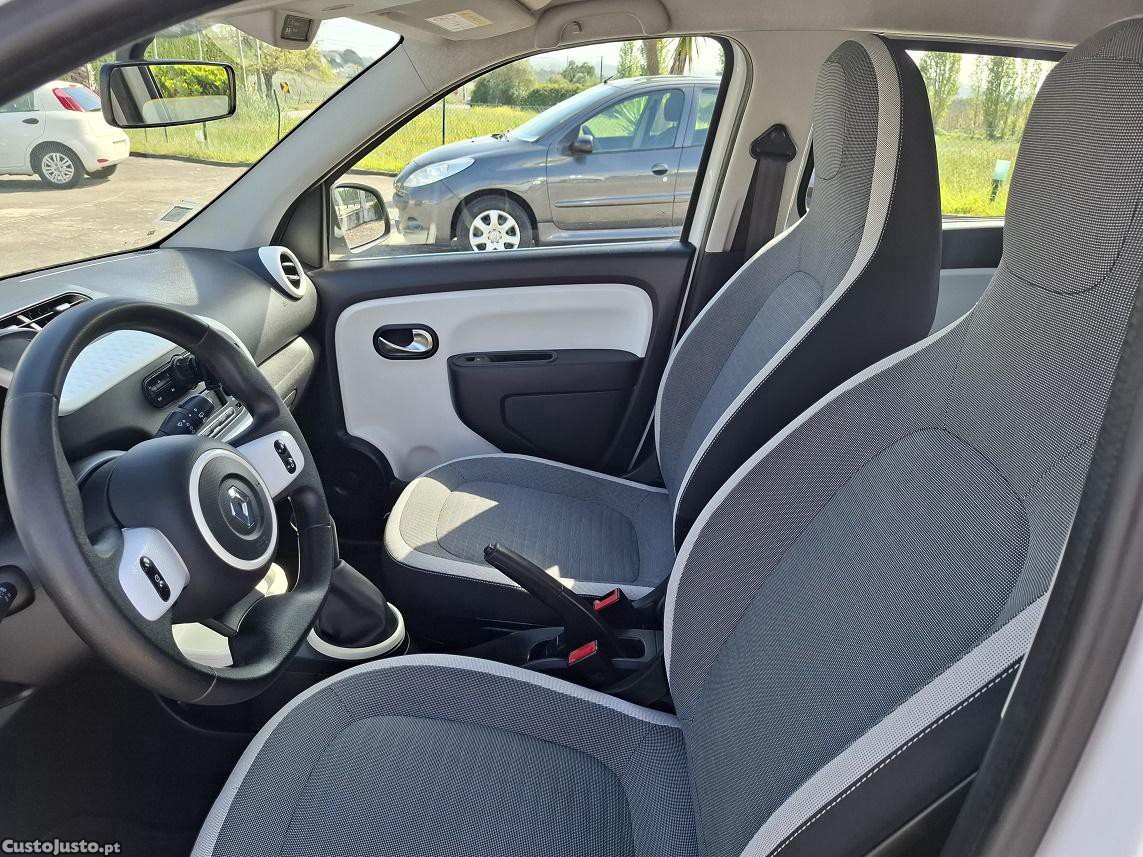 Renault Twingo 1.0 SCE NIGHT & DAY 70 CV C/GARANTIA — fotografia 3