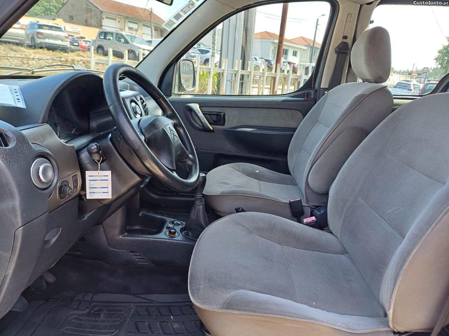 Citroën Berlingo 1.4 i a GPL com Ac( ViaturaNacional ) — fotografia 3
