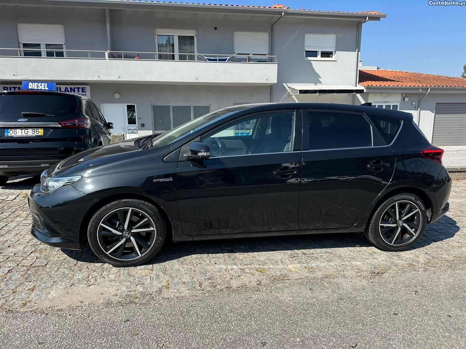 Toyota Auris 1.8 HSD Exclusive+Navi — fotografia 12