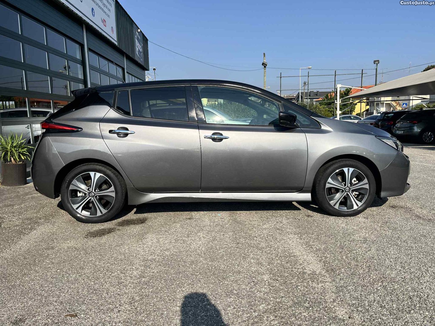 Nissan Leaf N-Connecta 40kwh — fotografia 14