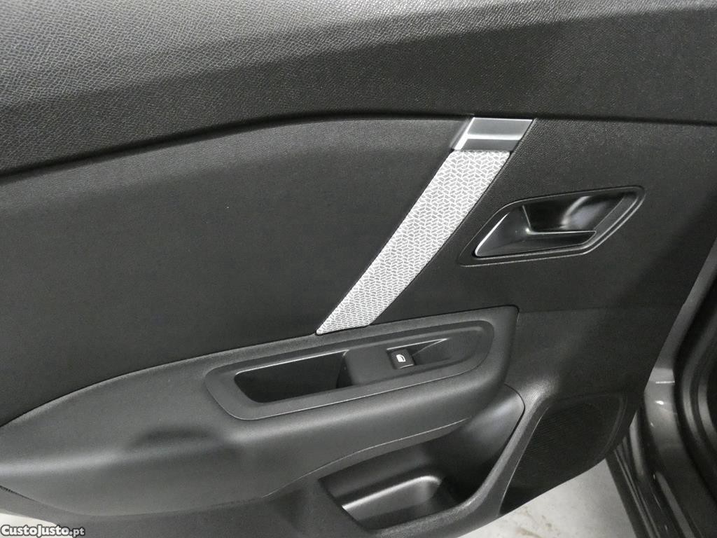 Citroën C4 1.5 BlueHDi Feel — fotografia 4
