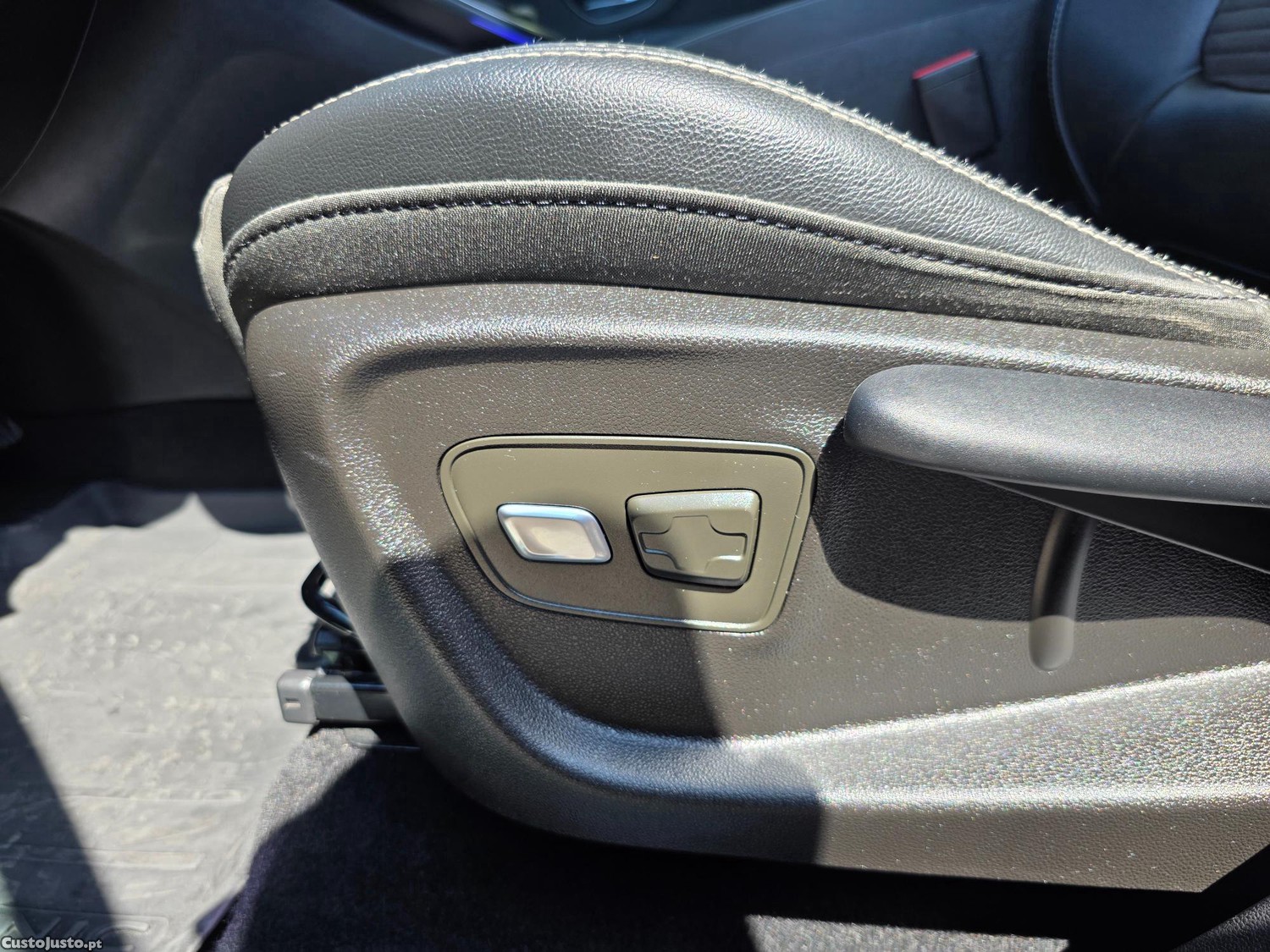 Renault Scénic 1.3 TCE BOSE EDITION 140CV — fotografia 5