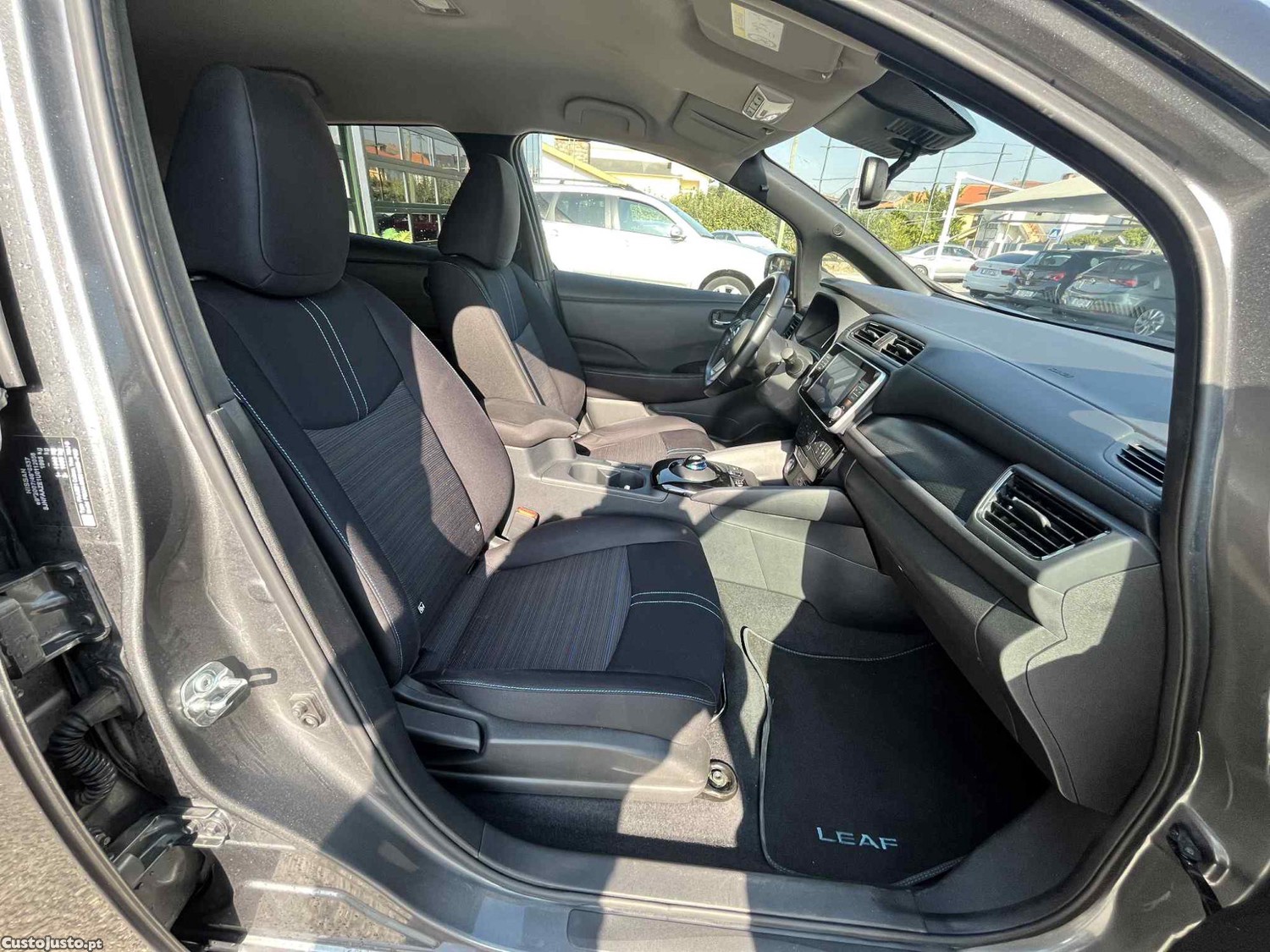 Nissan Leaf N-Connecta 40kwh — fotografia 4