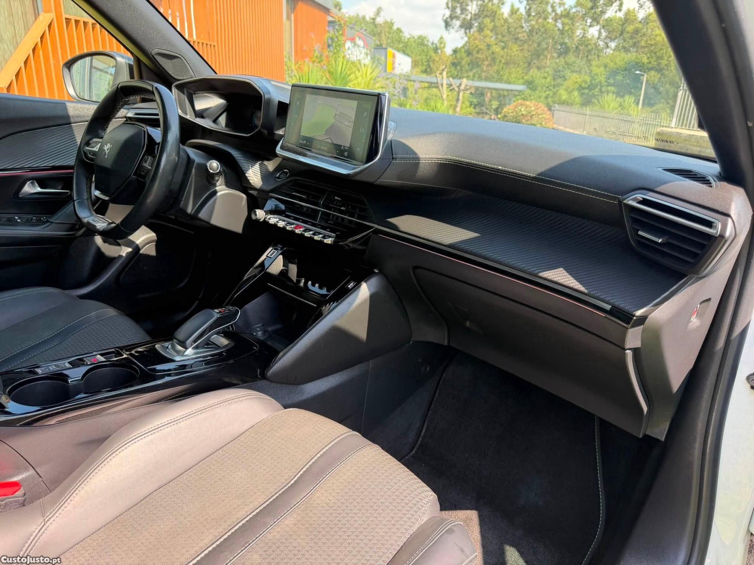 Peugeot e-2008 GT — fotografia 7