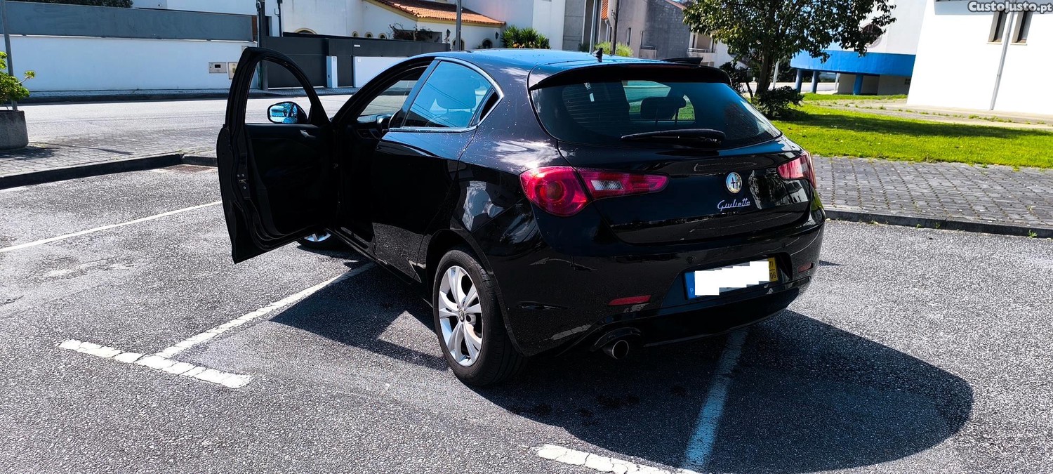 Alfa Romeo Giulietta 1.6 JTDM Impecável — fotografia 4