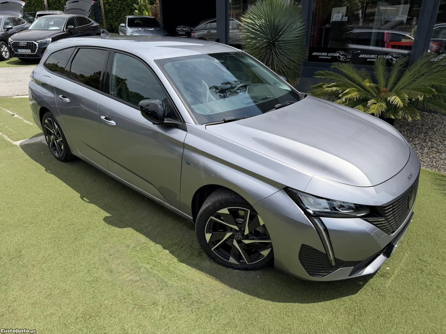 Peugeot 308 SW 1.6 Hybrid Allure Pack e-EAT8 — fotografia 21