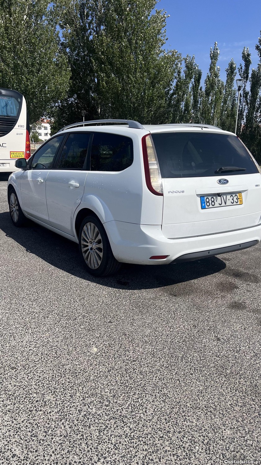 Ford Focus Titanium — fotografia 6