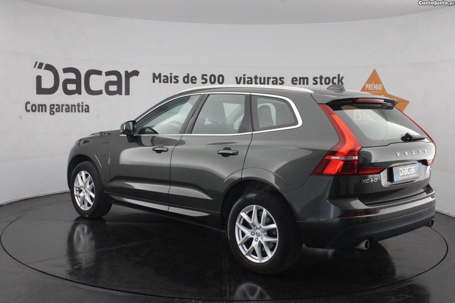 Volvo XC 60 T8 PHEV MOMENTUM PLUS (AUTO) — fotografia 36
