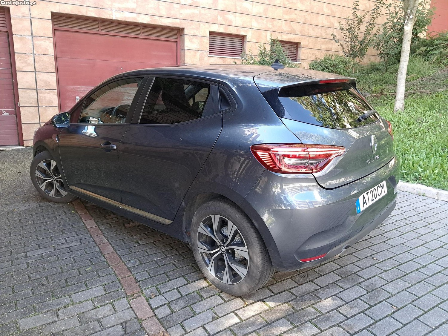 Renault Clio 1.0 TCe Intens — fotografia 12