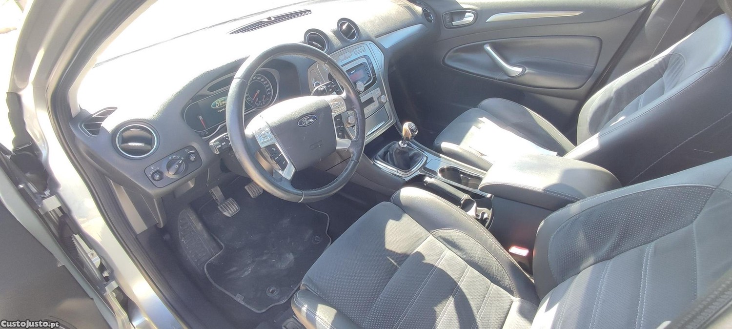 Ford Mondeo 2.0 TDCI 140CV 1st Edition — fotografia 3