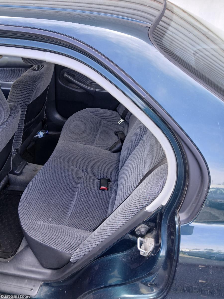 Honda Civic 5 portas — photo 4
