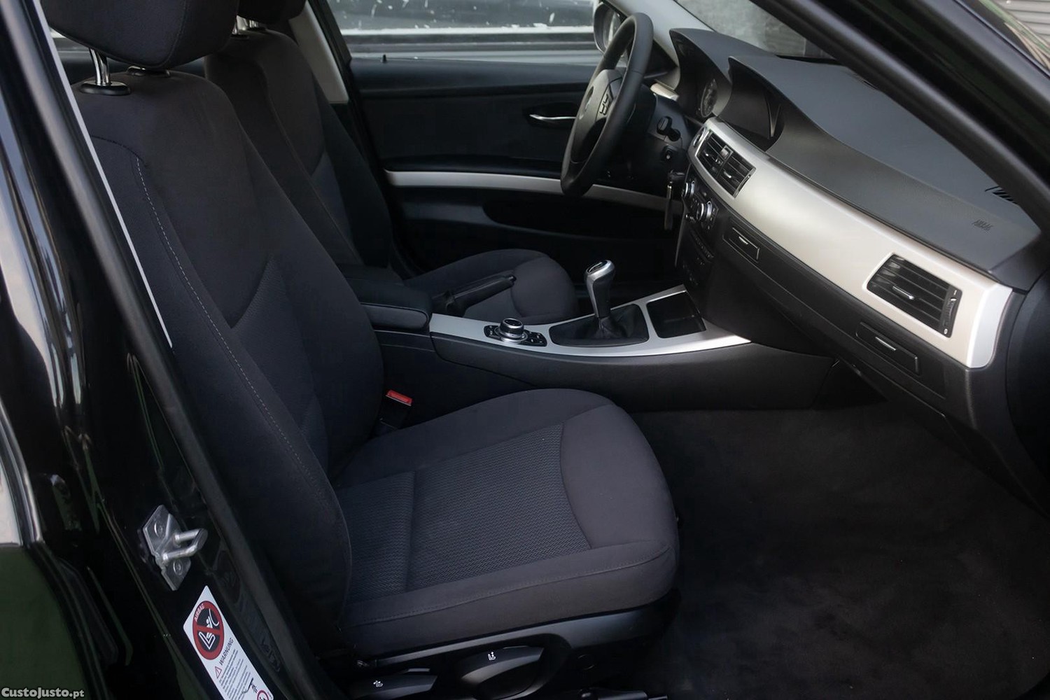 BMW 320 d Touring EfficientDynamics — fotografia 4