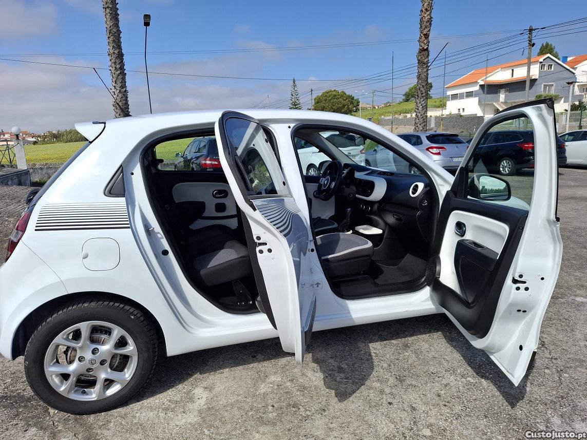 Renault Twingo 1.0 SCE NIGHT & DAY 70 CV C/GARANTIA — fotografia 6