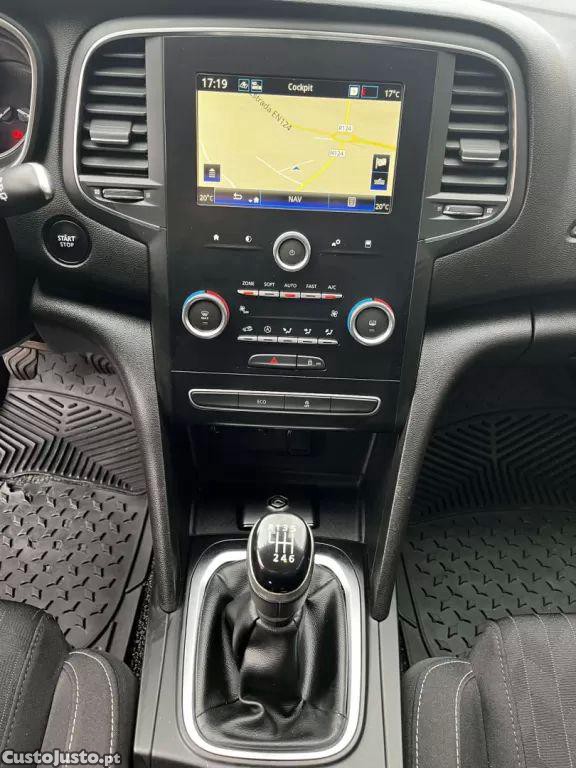 Renault Mégane 1.5 blue dci limited — fotografia 12