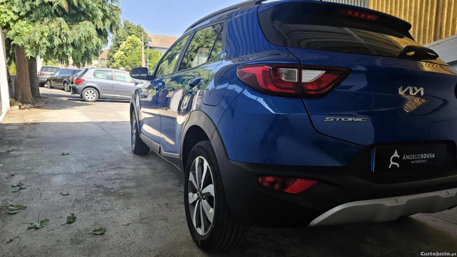 Kia Stonic 1.2 Dynamic — fotografia 2