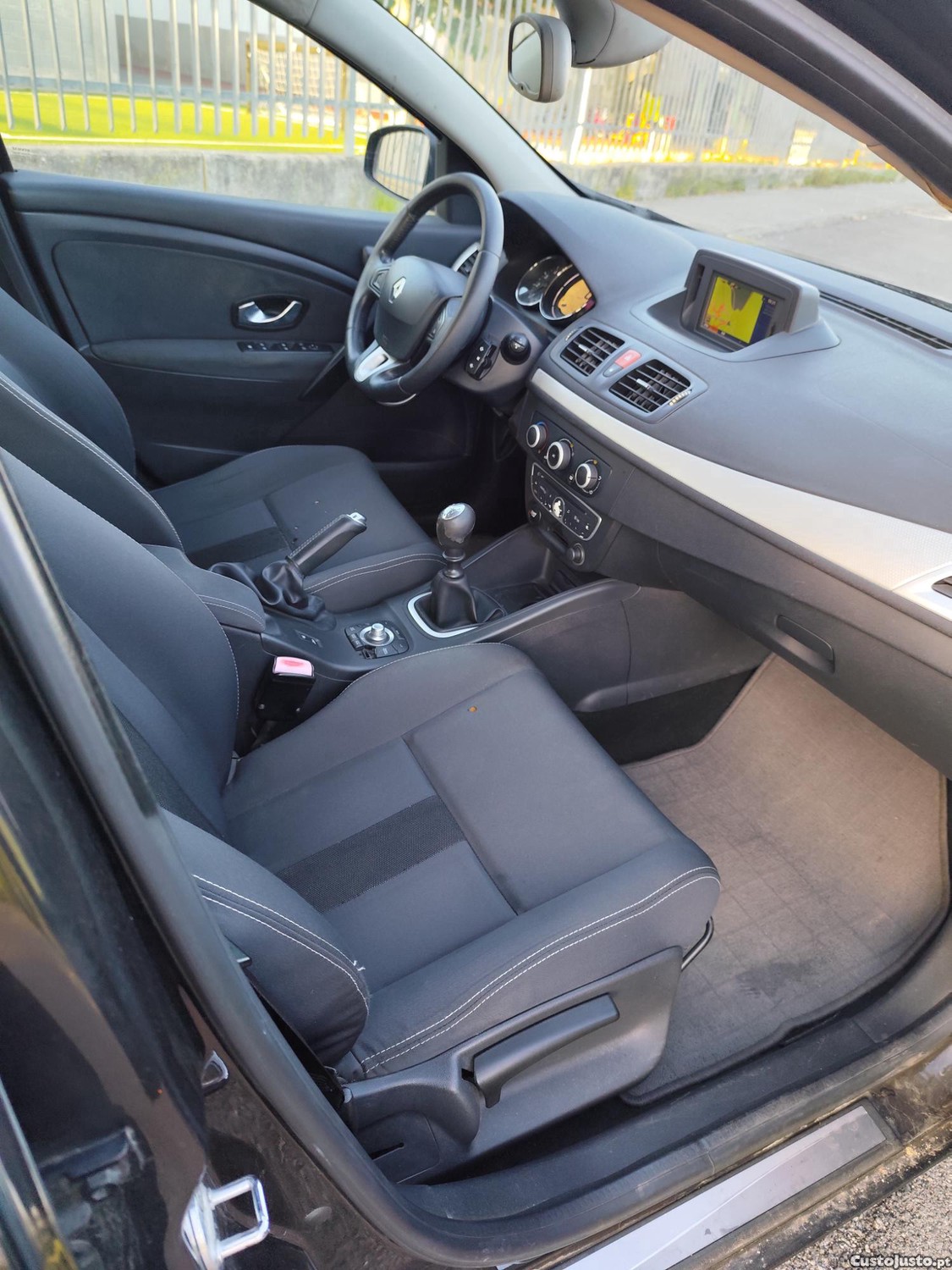 Renault Mégane 1.5DCI C/GPS — fotografia 4