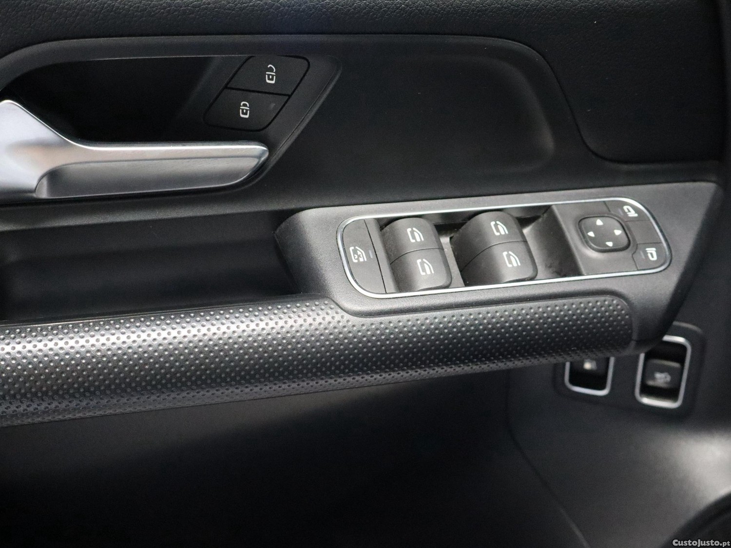 Mercedes-Benz GLA 250 e Style — fotografia 5