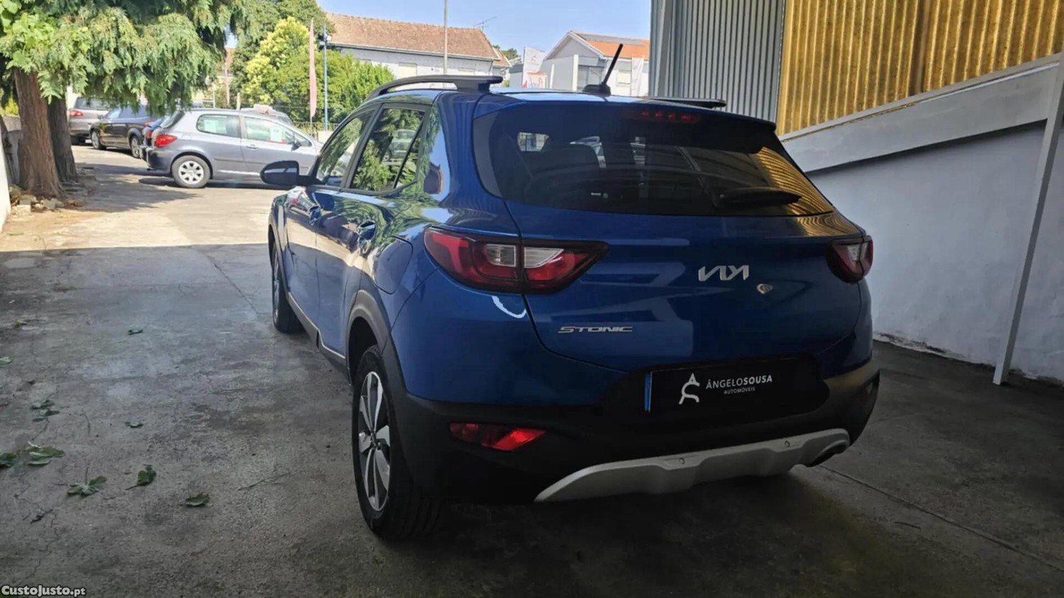 Kia Stonic 1.2 Dynamic — fotografia 3