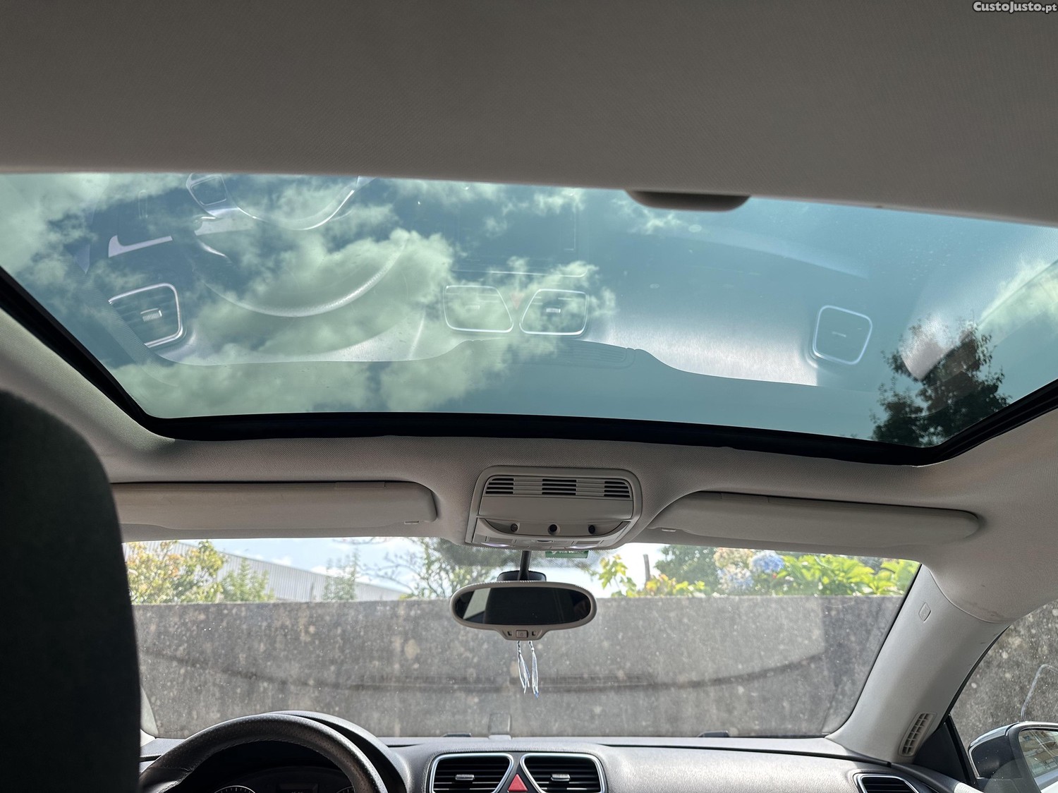 Volkswagen Scirocco 2.0 TDI — fotografia 6