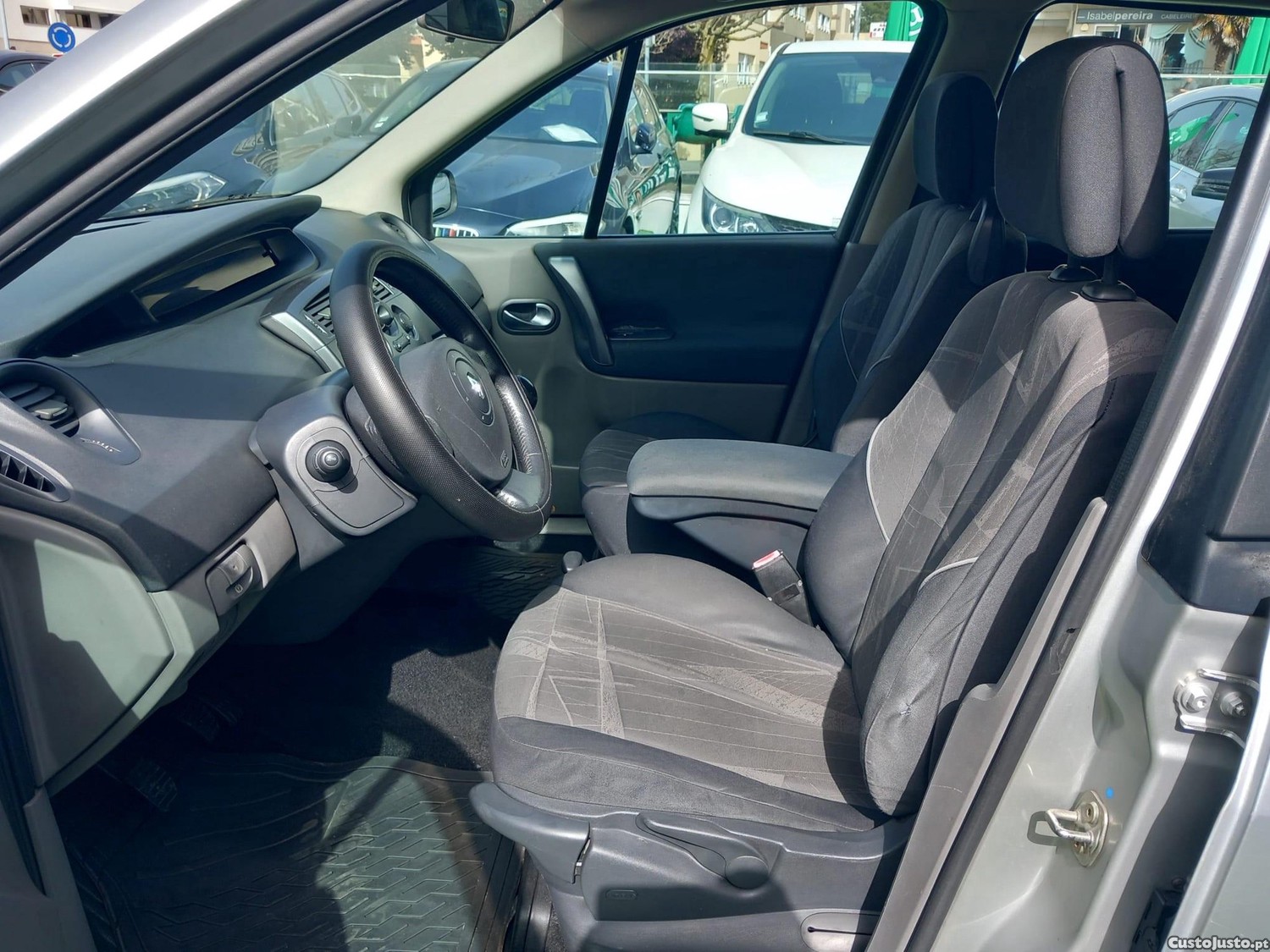 Renault Scénic 1.5 dCi Confort — fotografia 14