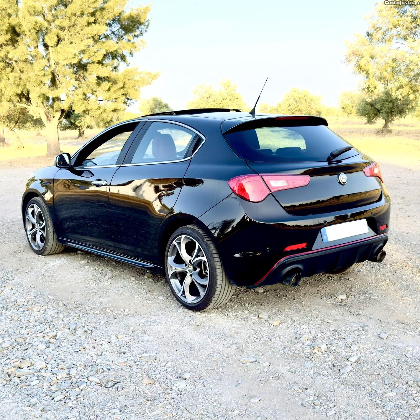 Alfa Romeo Giulietta 2.0JTDM 170cv — fotografia 9