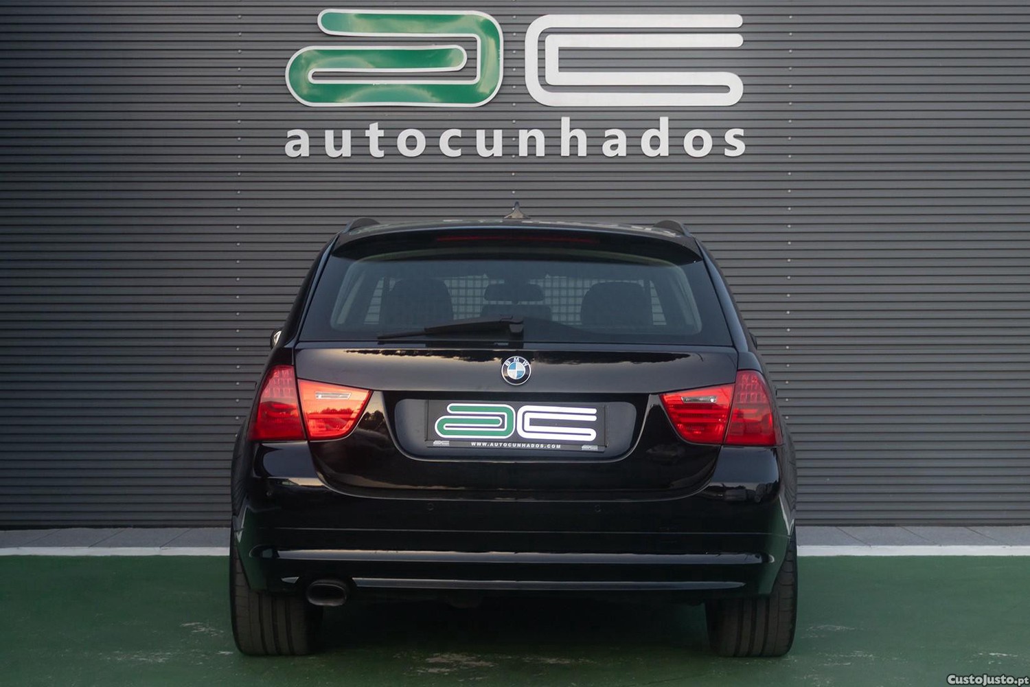 BMW 320 d Touring EfficientDynamics — fotografia 21