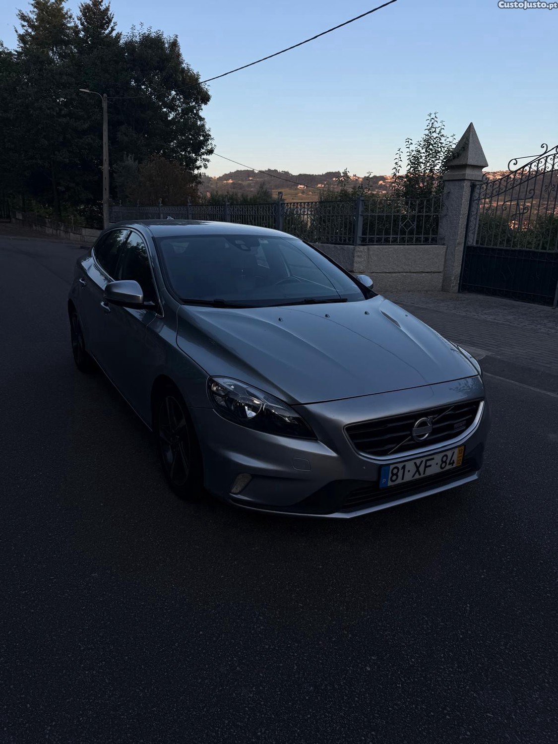 Volvo V40 R-Design — fotografia 4