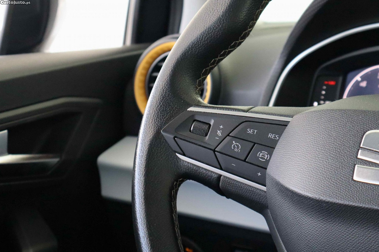 SEAT Arona 1.0 TSI Style — fotografia 15