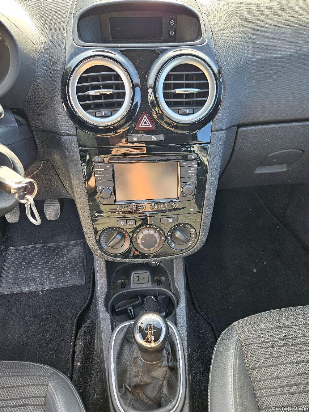 Opel Corsa opel corsa 1.3cdti — fotografia 3