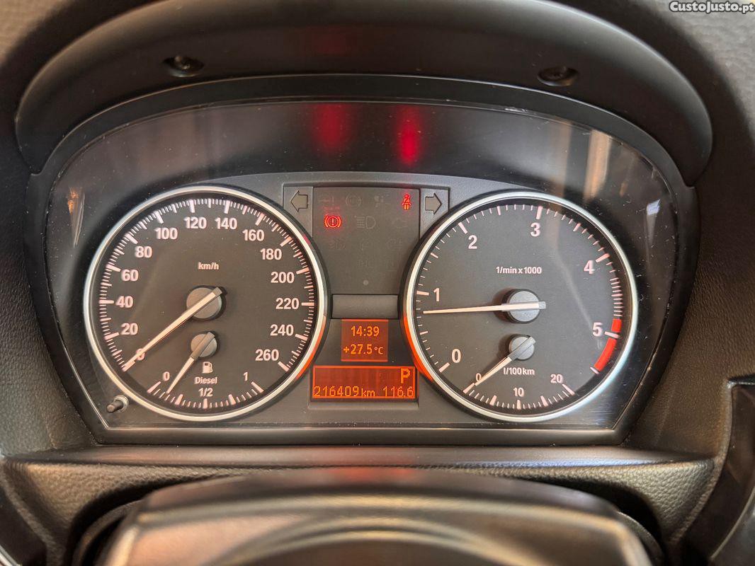 BMW 320 d Cabrio Auto — fotografia 12