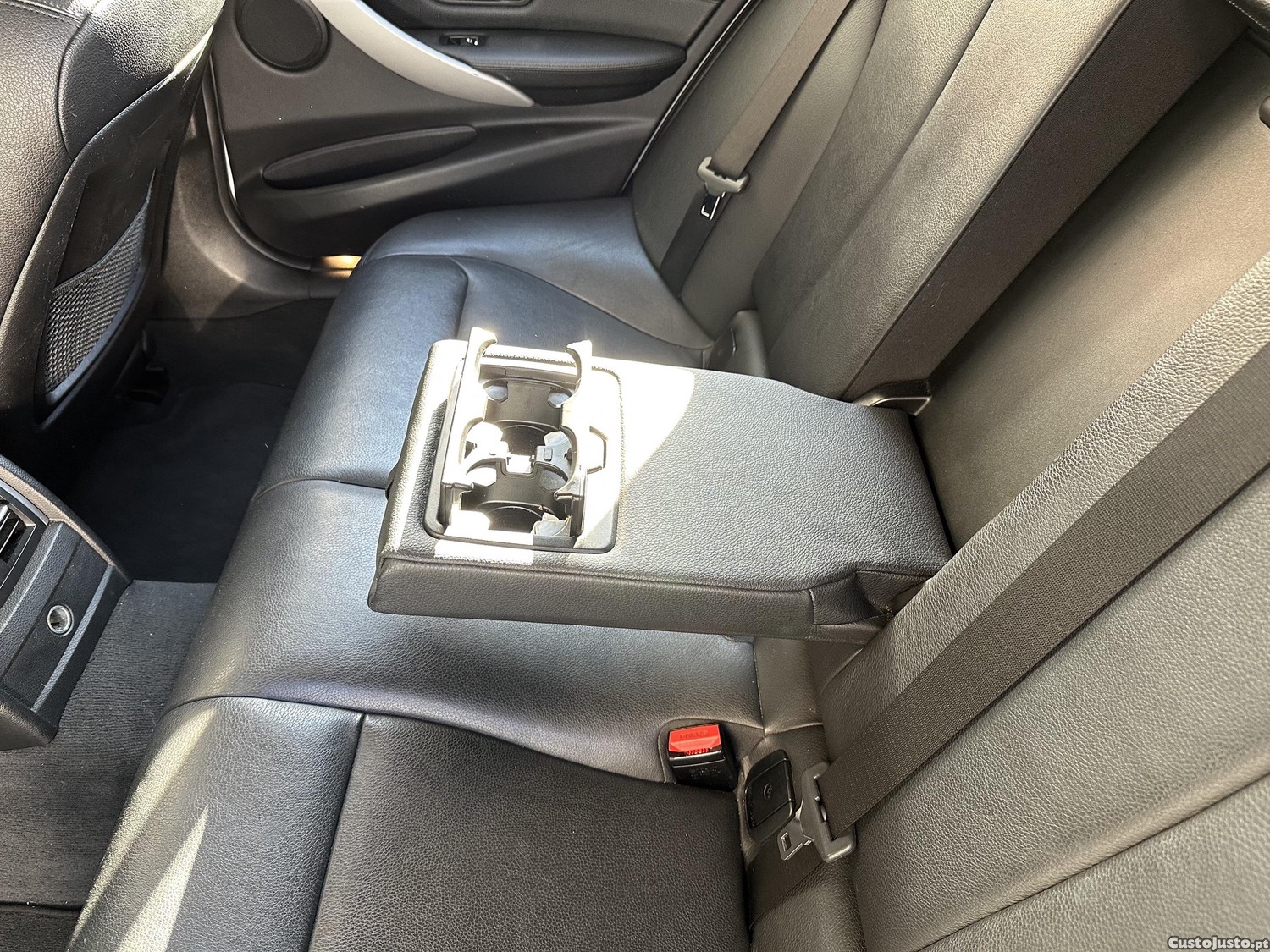 BMW 318 2.0d -150 Cv Luxury Edition — fotografia 4