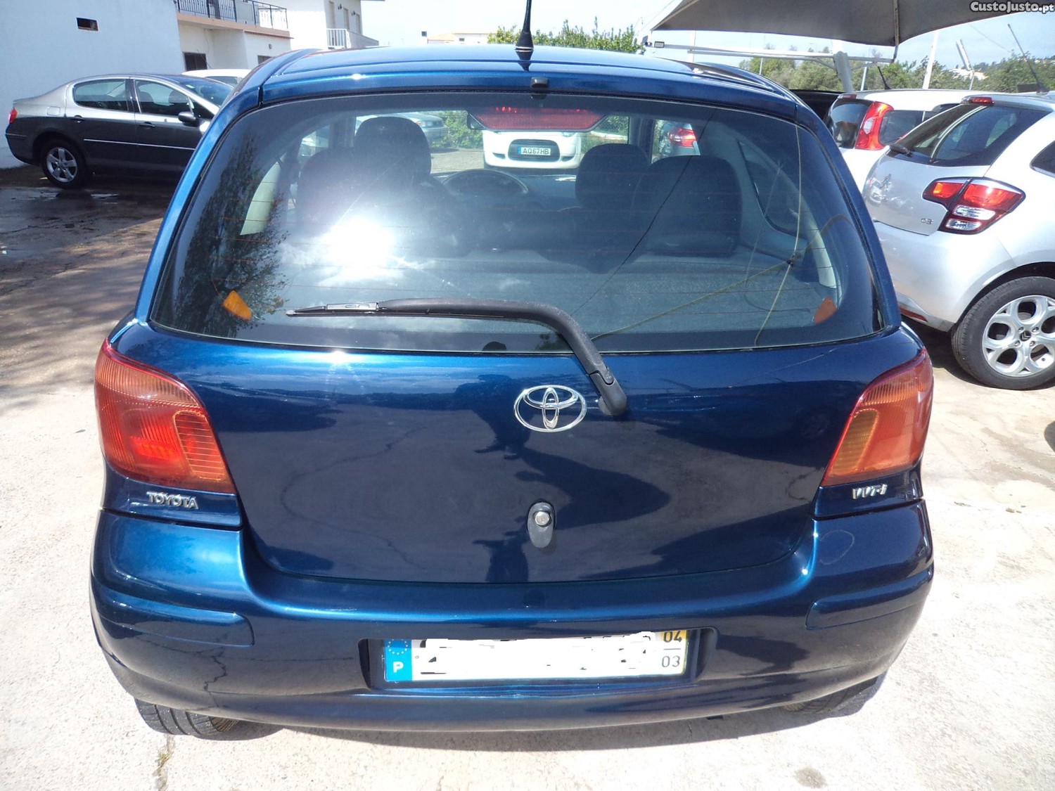 Toyota Yaris 1.0 c.c — fotografia 10